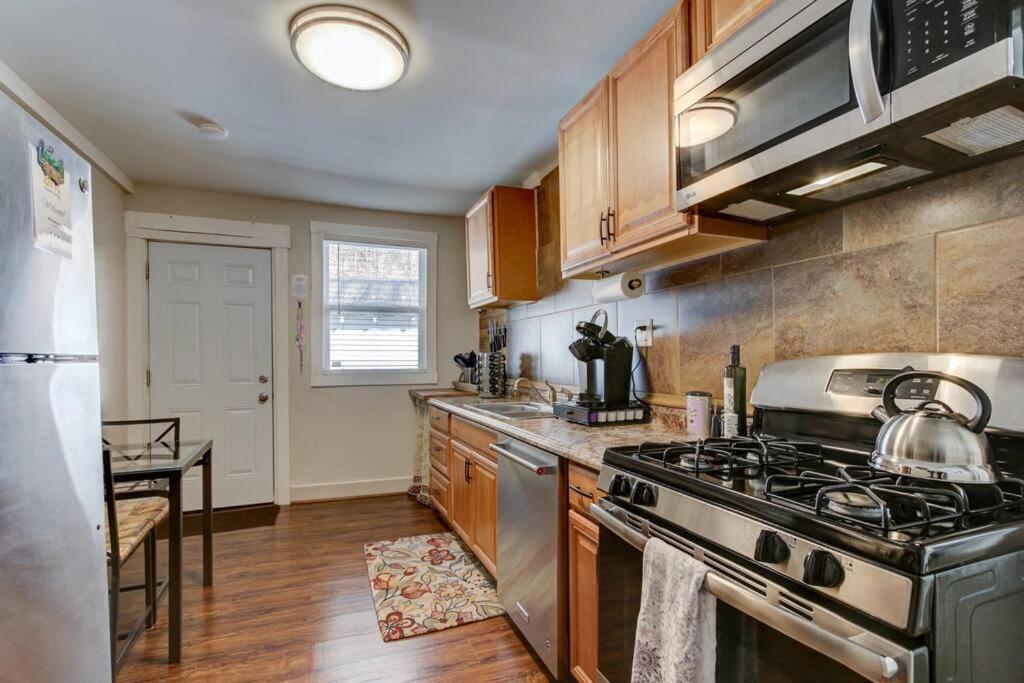 Cedar Blossom Bungalow Is A Cozy Getaway With A 5 Minute Walk To Downtown! Hot Springs Eksteriør bilde