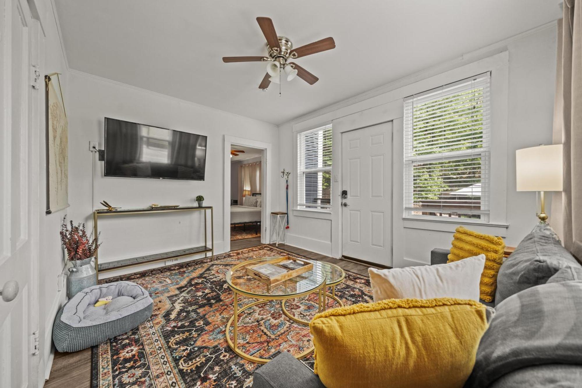 Cedar Blossom Bungalow Is A Cozy Getaway With A 5 Minute Walk To Downtown! Hot Springs Eksteriør bilde