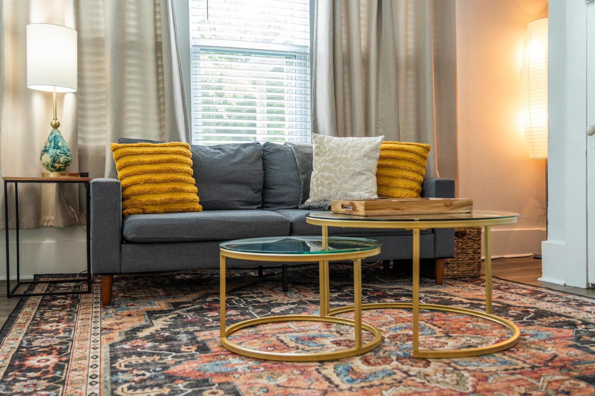 Cedar Blossom Bungalow Is A Cozy Getaway With A 5 Minute Walk To Downtown! Hot Springs Eksteriør bilde